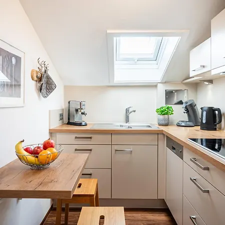 Junger Апартаменты *