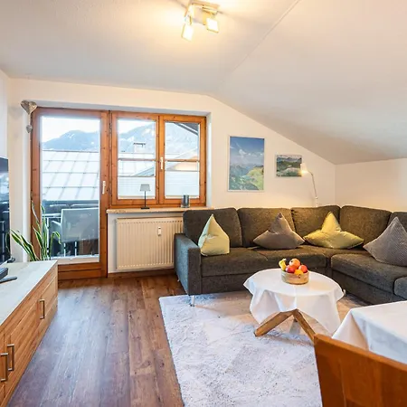 Junger Апартаменты *